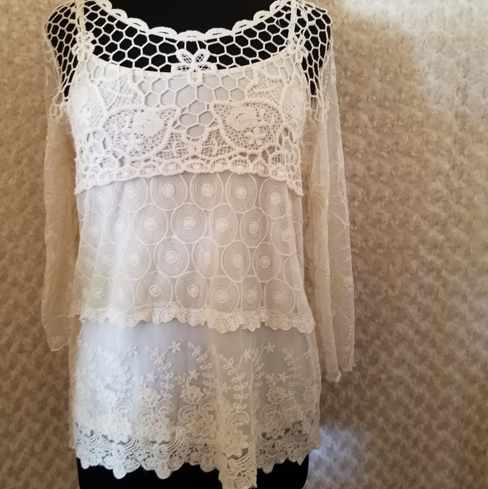 Adiva size medium womens 2 piece blouse